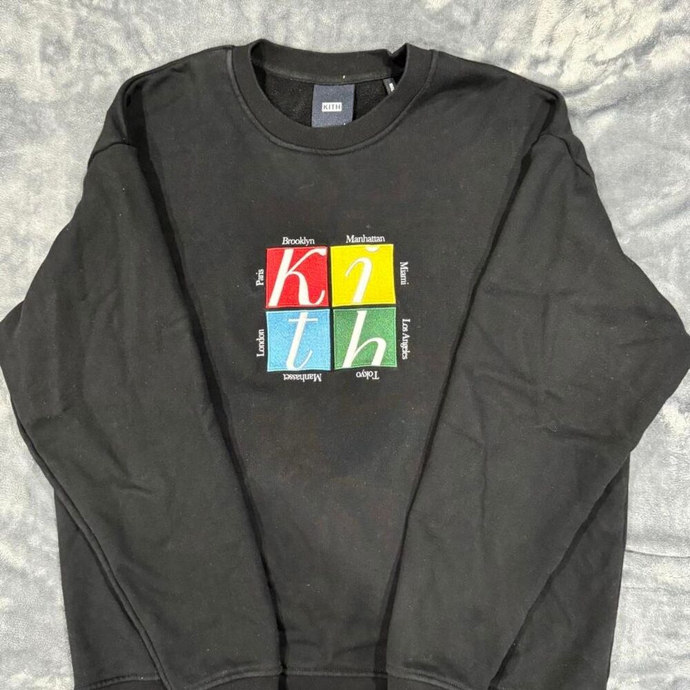 Kith Men's Black Sweatshirt